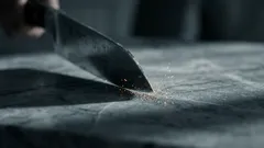 なぜトマトを切ると肉を切るより早く包丁が鈍るのか：台所の酸の化学